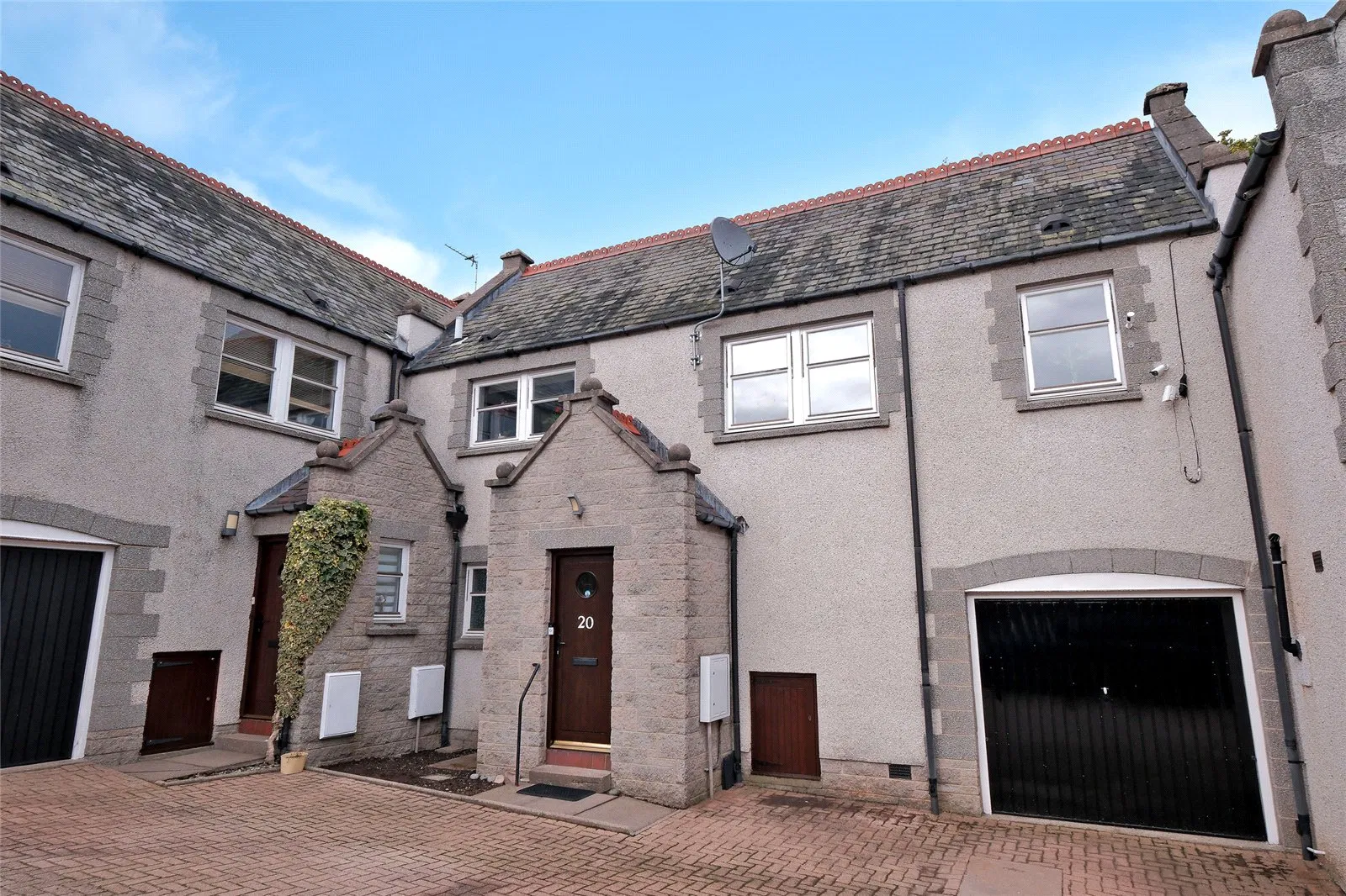 20 Kirkbrae Mews, Cults, Aberdeen, Aberdeenshire, AB15 9QF - image 1