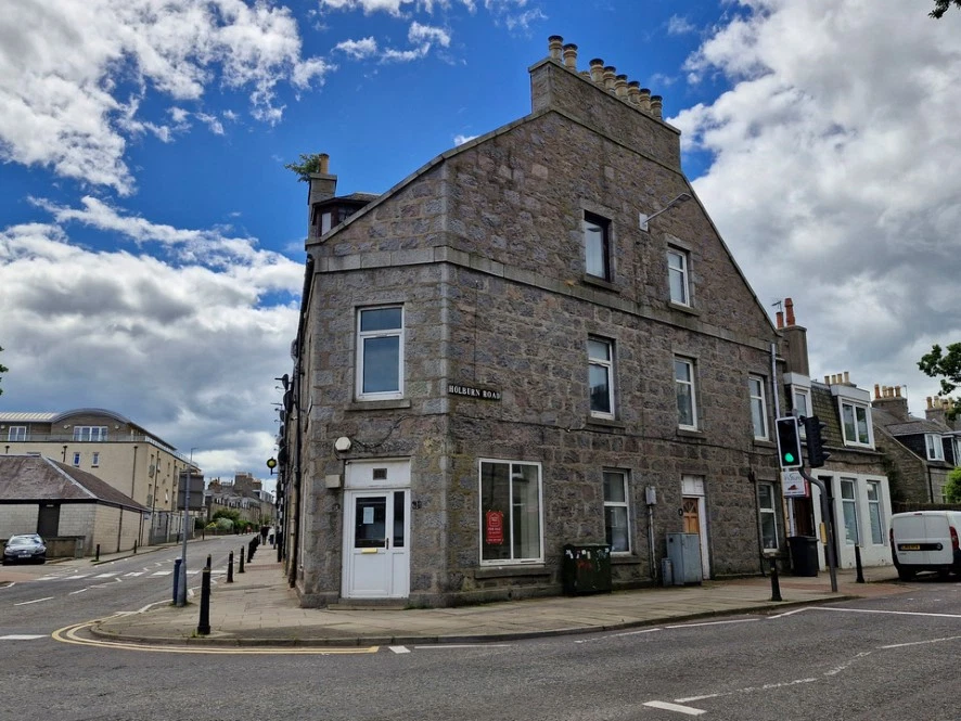 1 Holburn Road, Aberdeen, Aberdeen City AB10 6EY - image 1