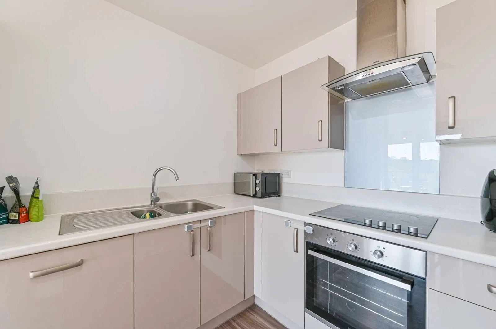 Loughborough Park, SW9 - image 5