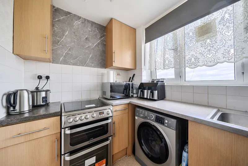 Clem Atlee Court, London, SW6 - image 2