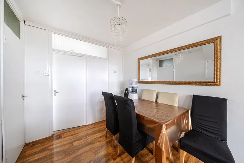 Clem Atlee Court, London, SW6 - image 3