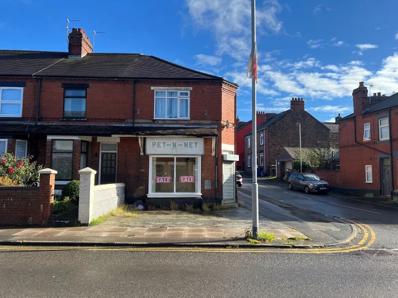 75 London Road, Chesterton, Newcastle under Lyme, ST5 7DY - image 2
