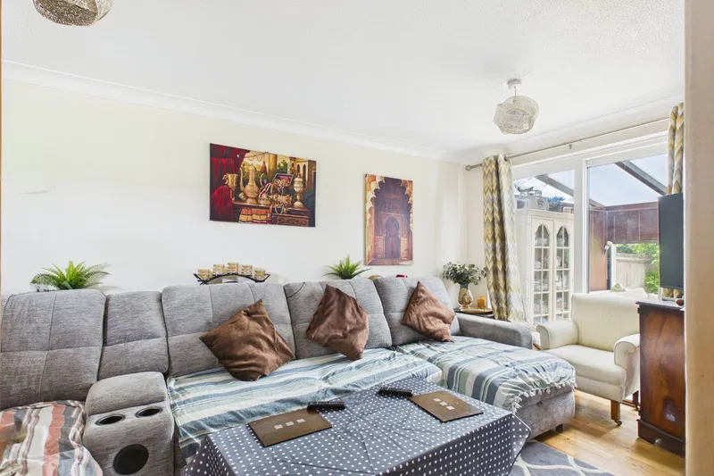 Fotherby Court, Maidenhead, SL6 1SX - image 3