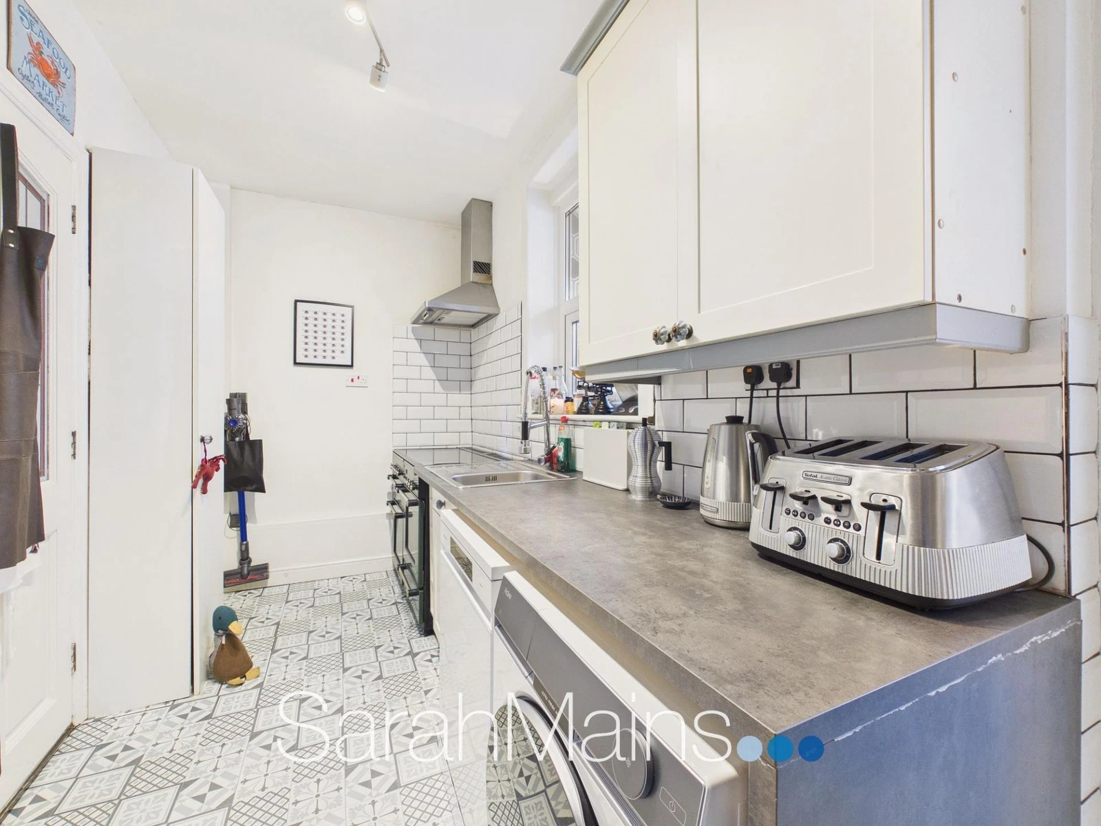 Fenham Hall Drive, Newcastle Upon Tyne, NE4 9XD - image 7