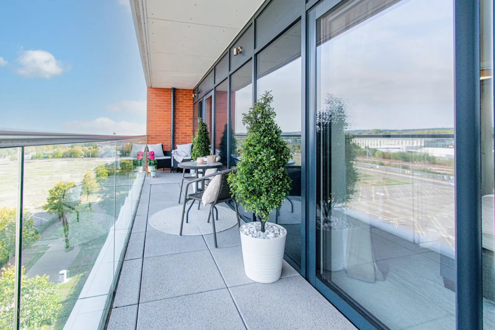 Kingman Way, Newbury, Berkshire, RG14 - image 7