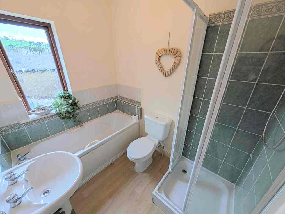 3 Earl Terrace, Halifax, HX3 5PU - image 13