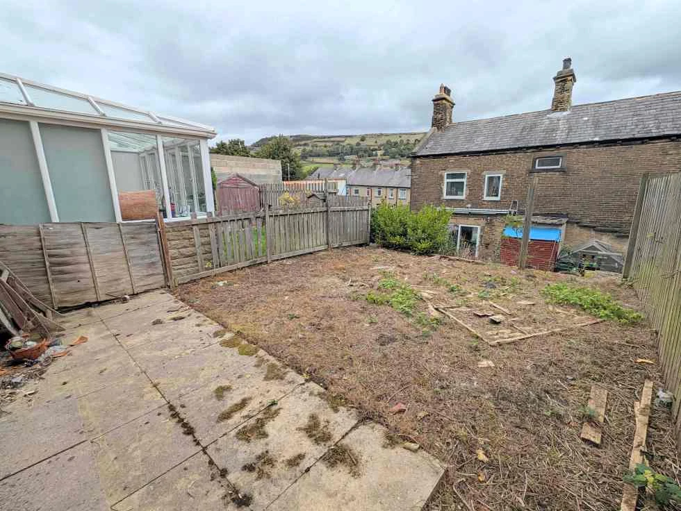 3 Earl Terrace, Halifax, HX3 5PU - image 19
