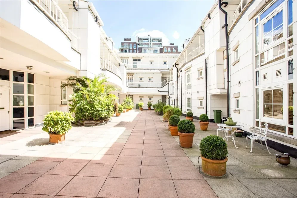 Marylebone Road, London, NW1 - image 11