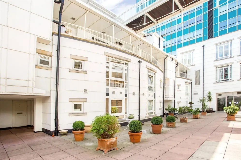 Marylebone Road, London, NW1 - image 1