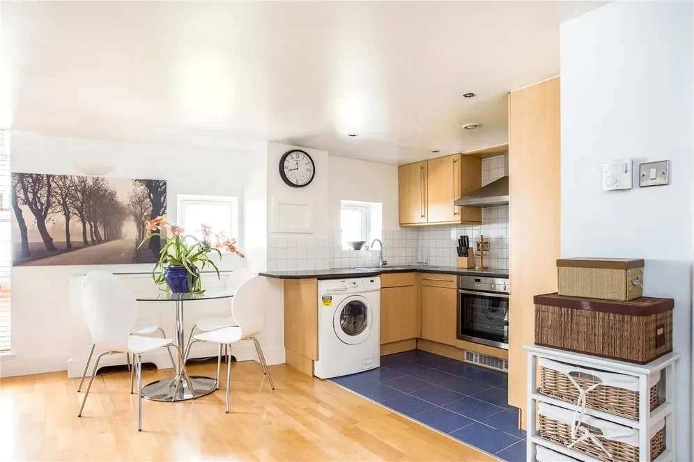 Marylebone Road, London, NW1 - image 8