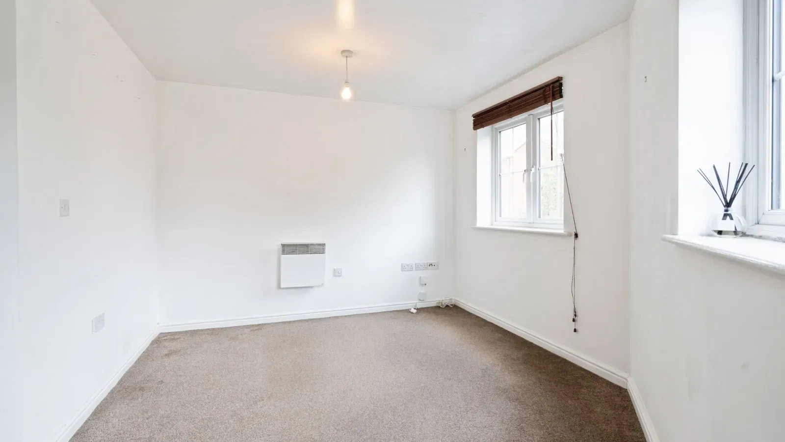 Six Mills Avenue, Gorseinon, Swansea, SA4 - image 3