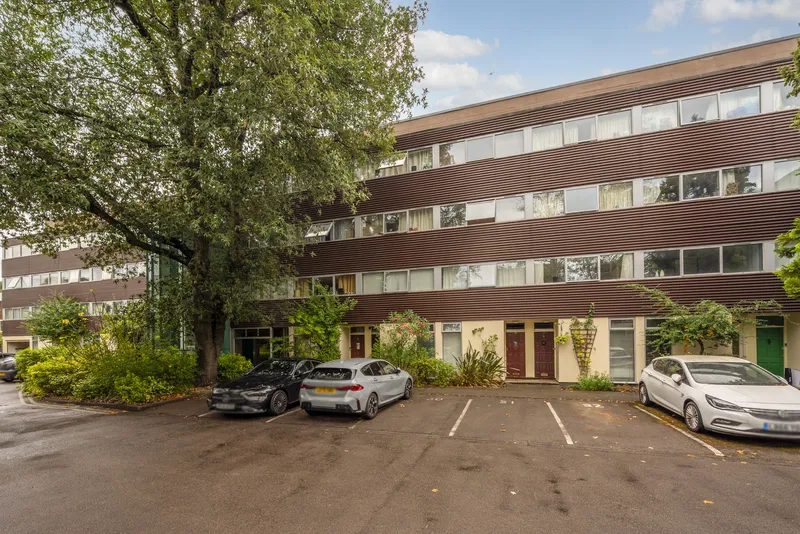Claudia Place, Earlsfield, SW19
