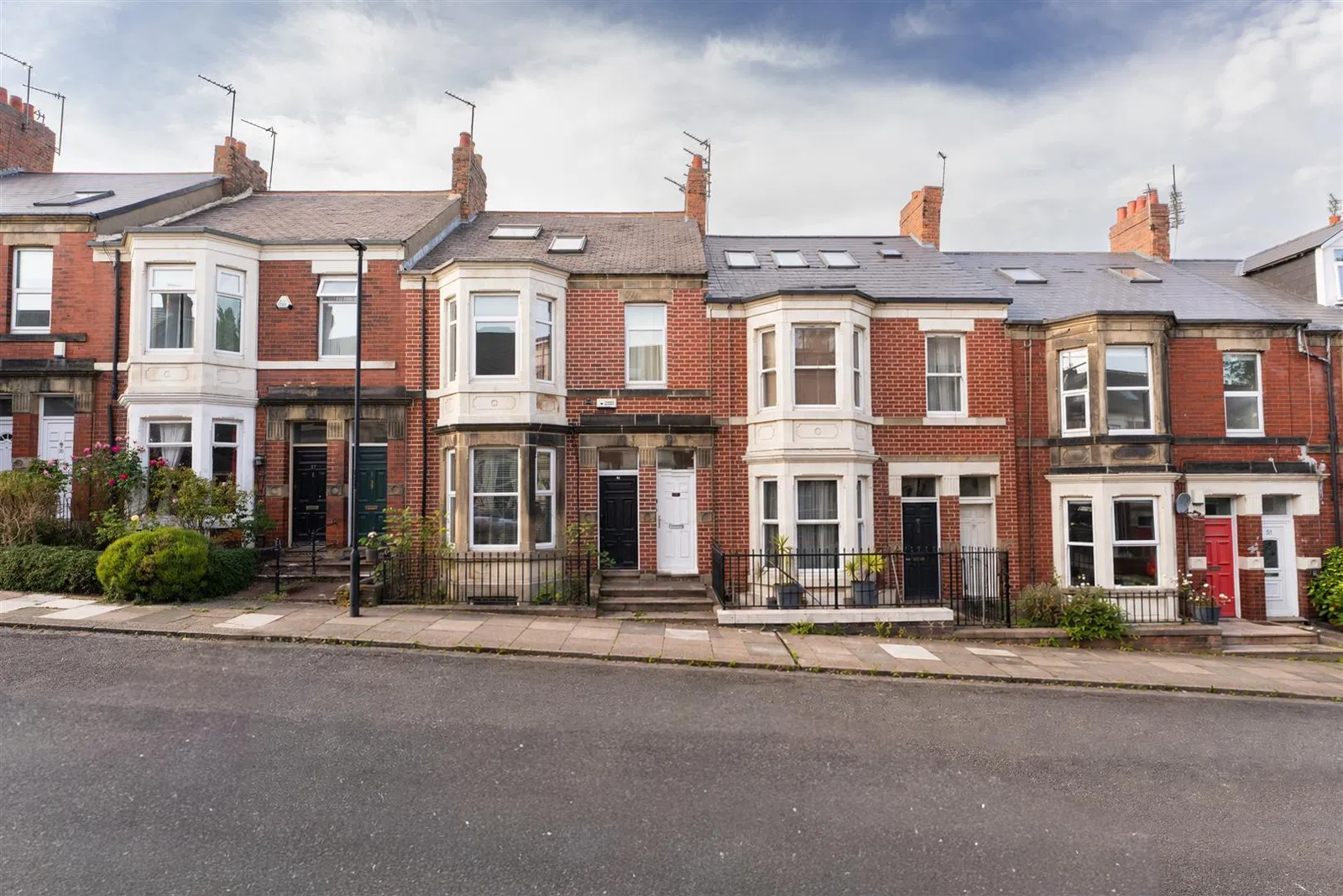 Wolseley Gardens, Jesmond, Newcastle Upon Tyne - image 1