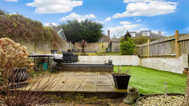 Woodbourne Avenue, Patcham, Brighton - image 3