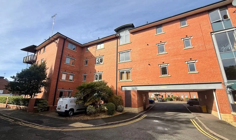 Hopkinson Court, New Crane Street, CH1 - image 1