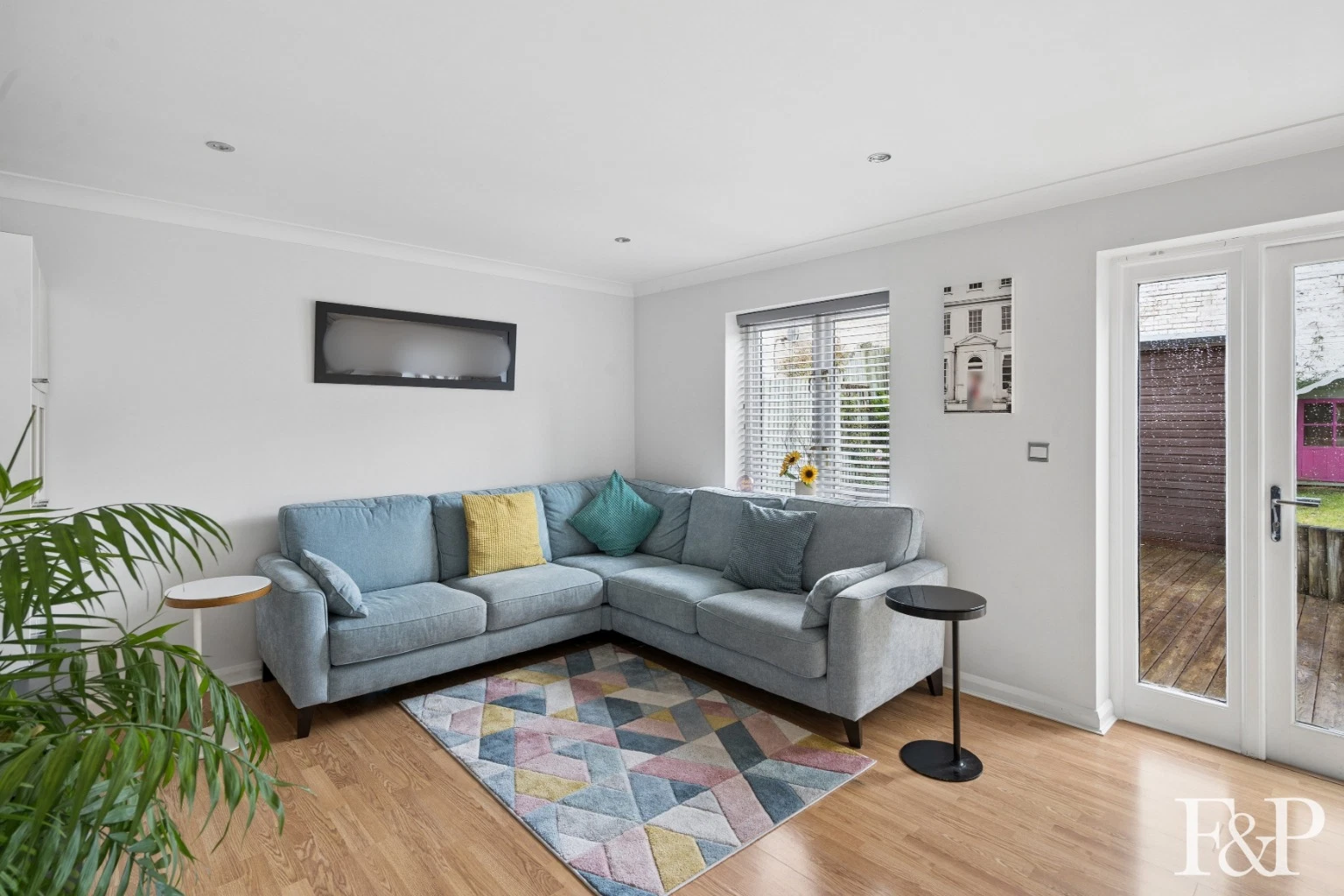 1 Carpenters Close, Woodley - image 3