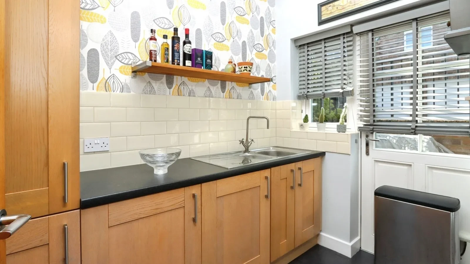Gomersal Lane, Dronfield, Derbyshire, S18 - image 11