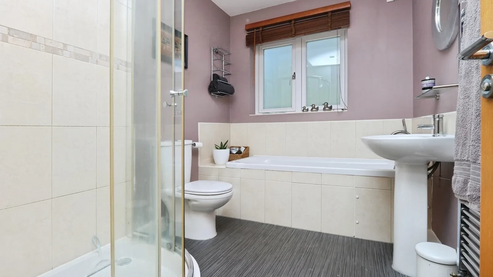 Gomersal Lane, Dronfield, Derbyshire, S18 - image 24