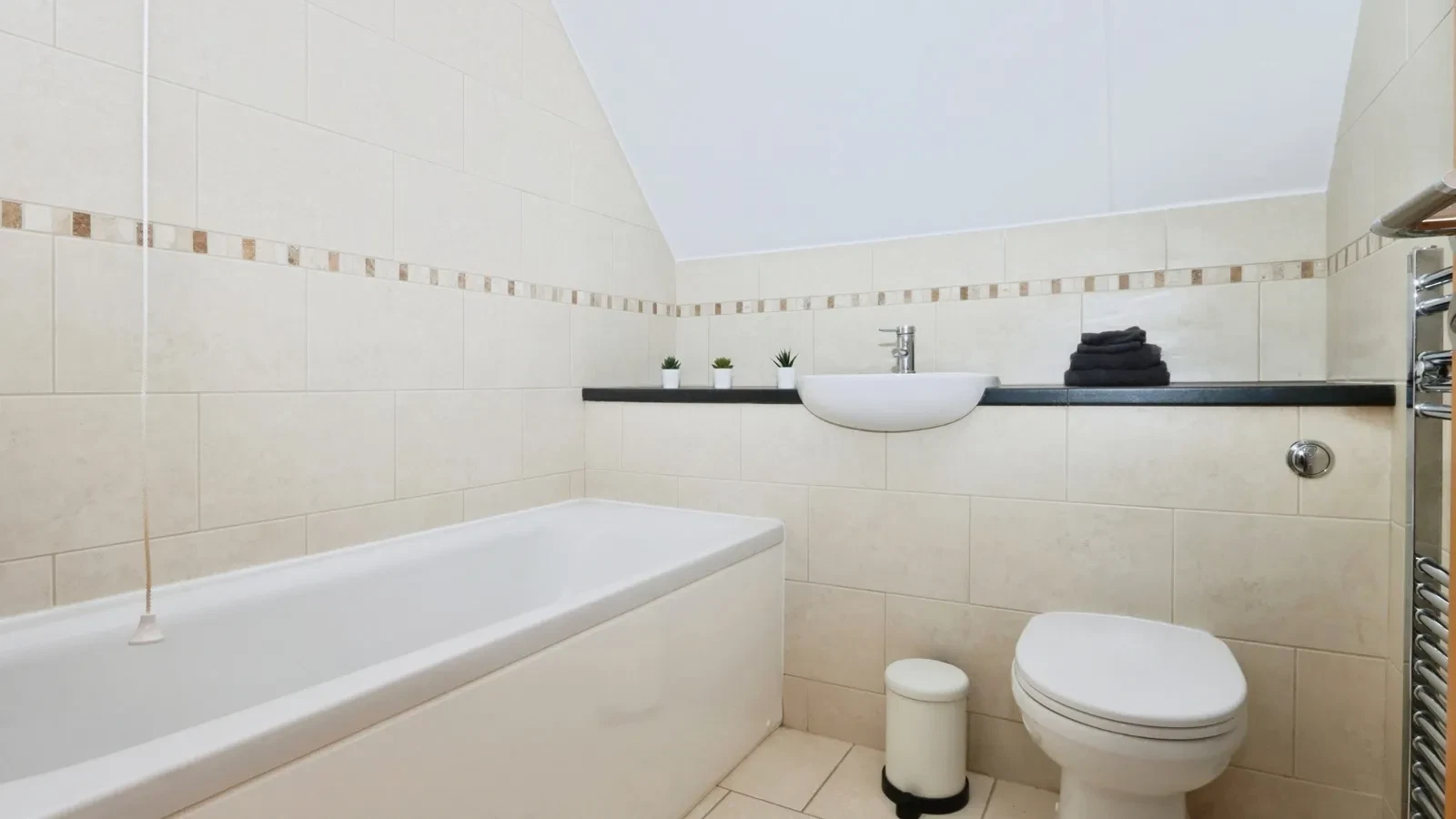 Gomersal Lane, Dronfield, Derbyshire, S18 - image 25
