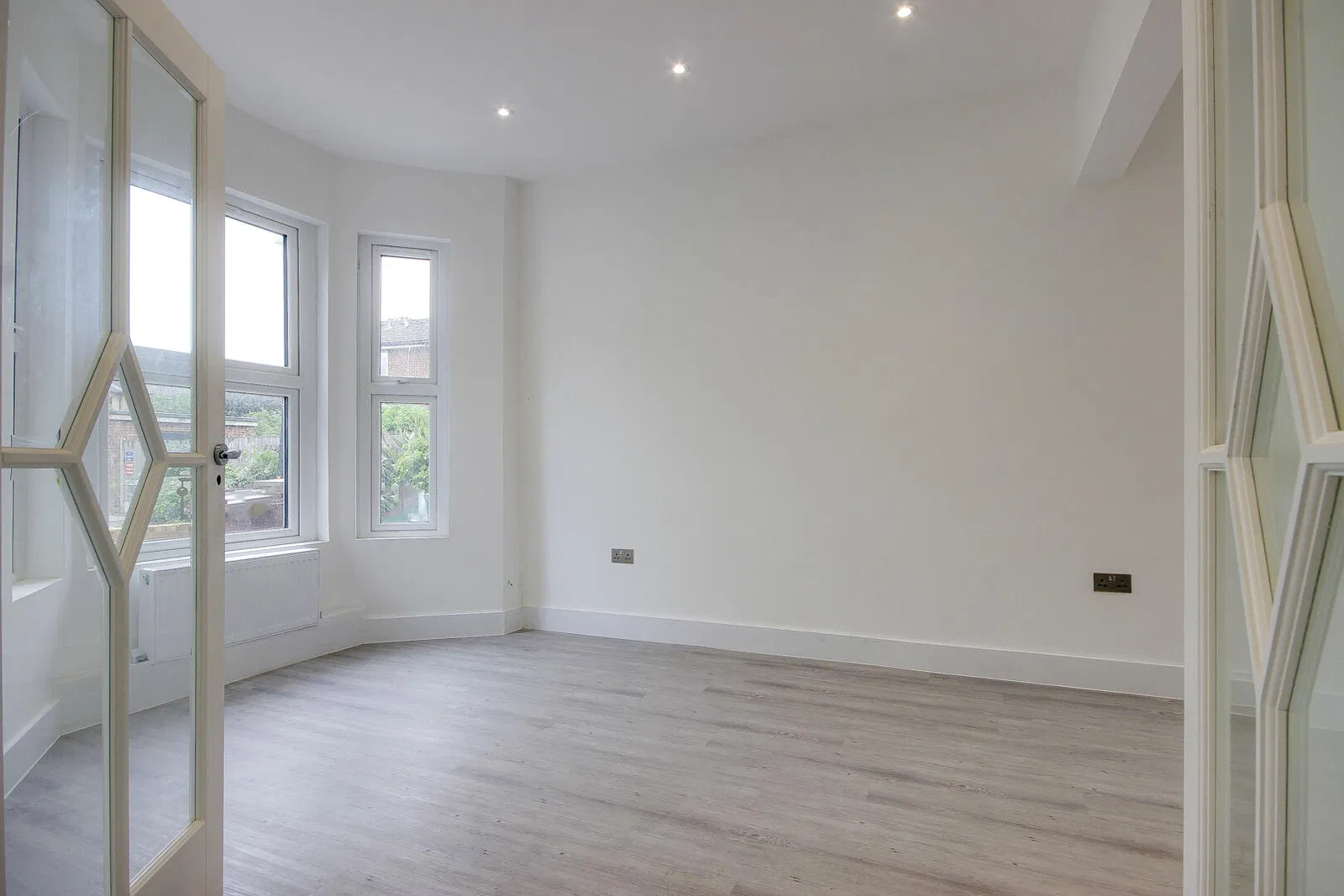 Daventry Avenue, London, Greater London, E17 9AQ - image 2