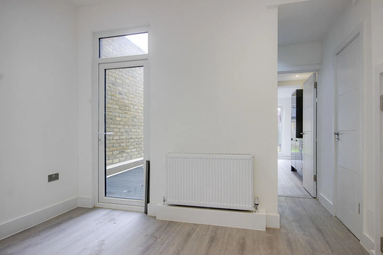 Daventry Avenue, London, Greater London, E17 9AQ - image 5