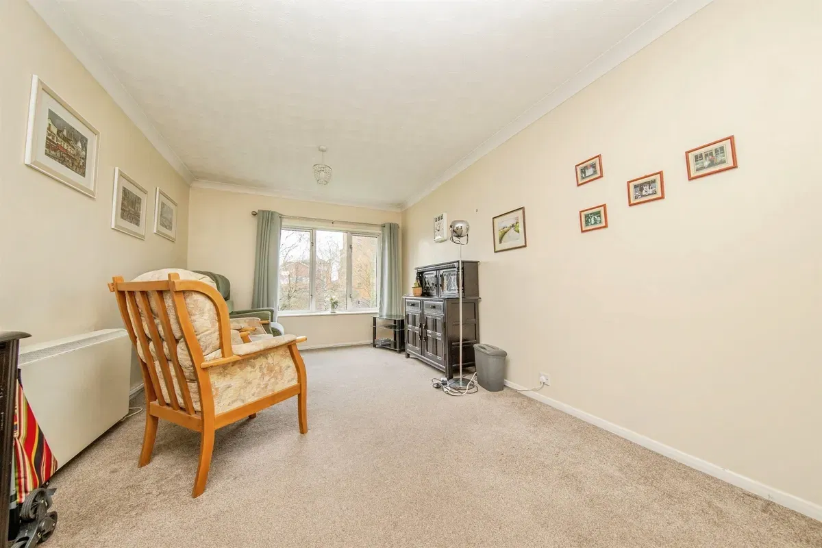 Exeter Drive, Colchester - image 3