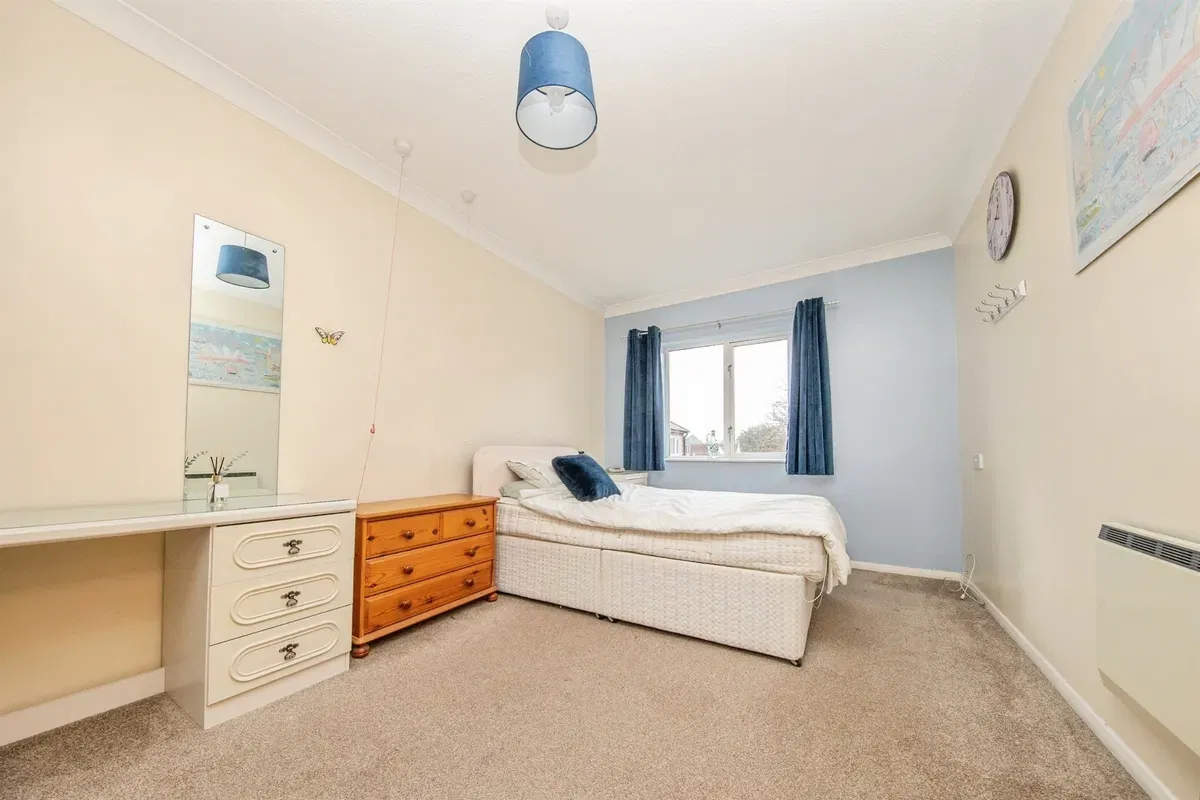 Exeter Drive, Colchester - image 4