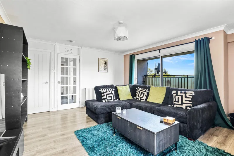 194 Strathtay Road, Perth, PH1 2ND - image 3
