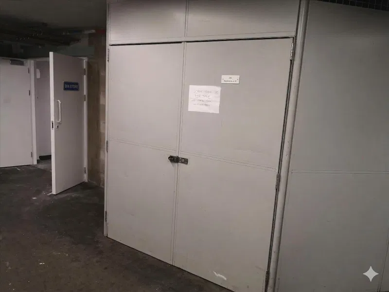 Storage Unit 18, Chelsea Bridge Wharf, SW11