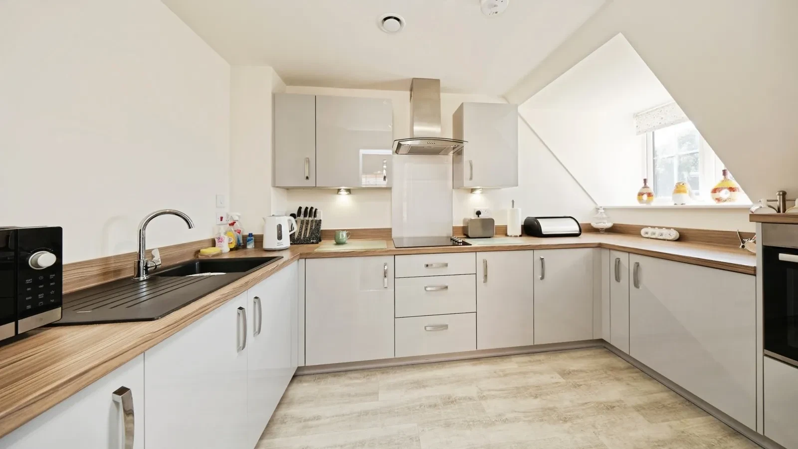 New Dover Road, Canterbury, Kent, CT1 - image 3
