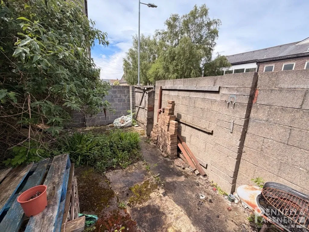 41 Oldbury Court Road, Fishponds, Bristol, BS16 2JF - image 5