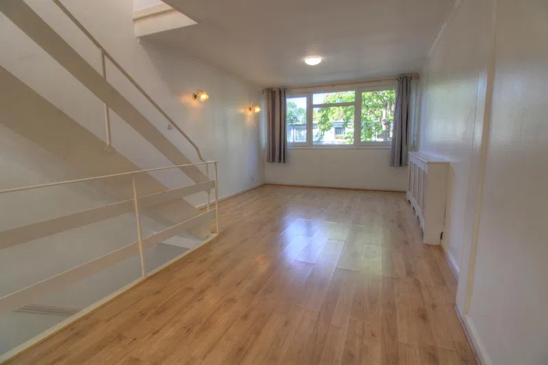 Mill Close, Wokingham, RG41 - image 2