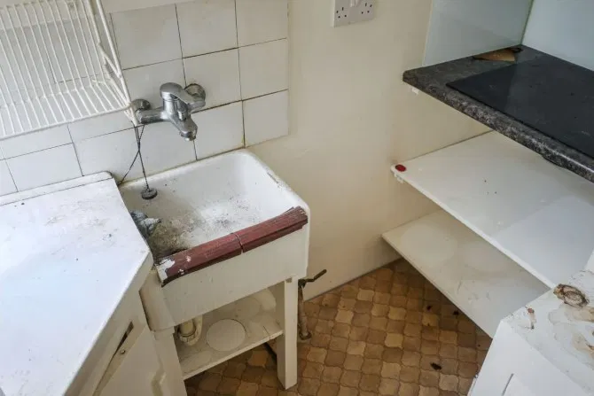 Flat E53 Du Cane Court, Balham High Road, Balham, London, SW17 7JL - image 3
