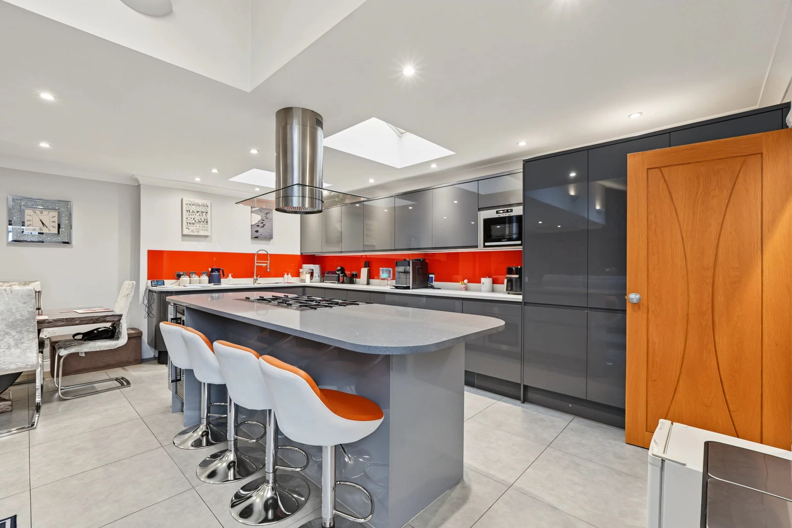 Doubleday Drive, Bapchild, Sittingbourne, ME9 9PJ - image 2