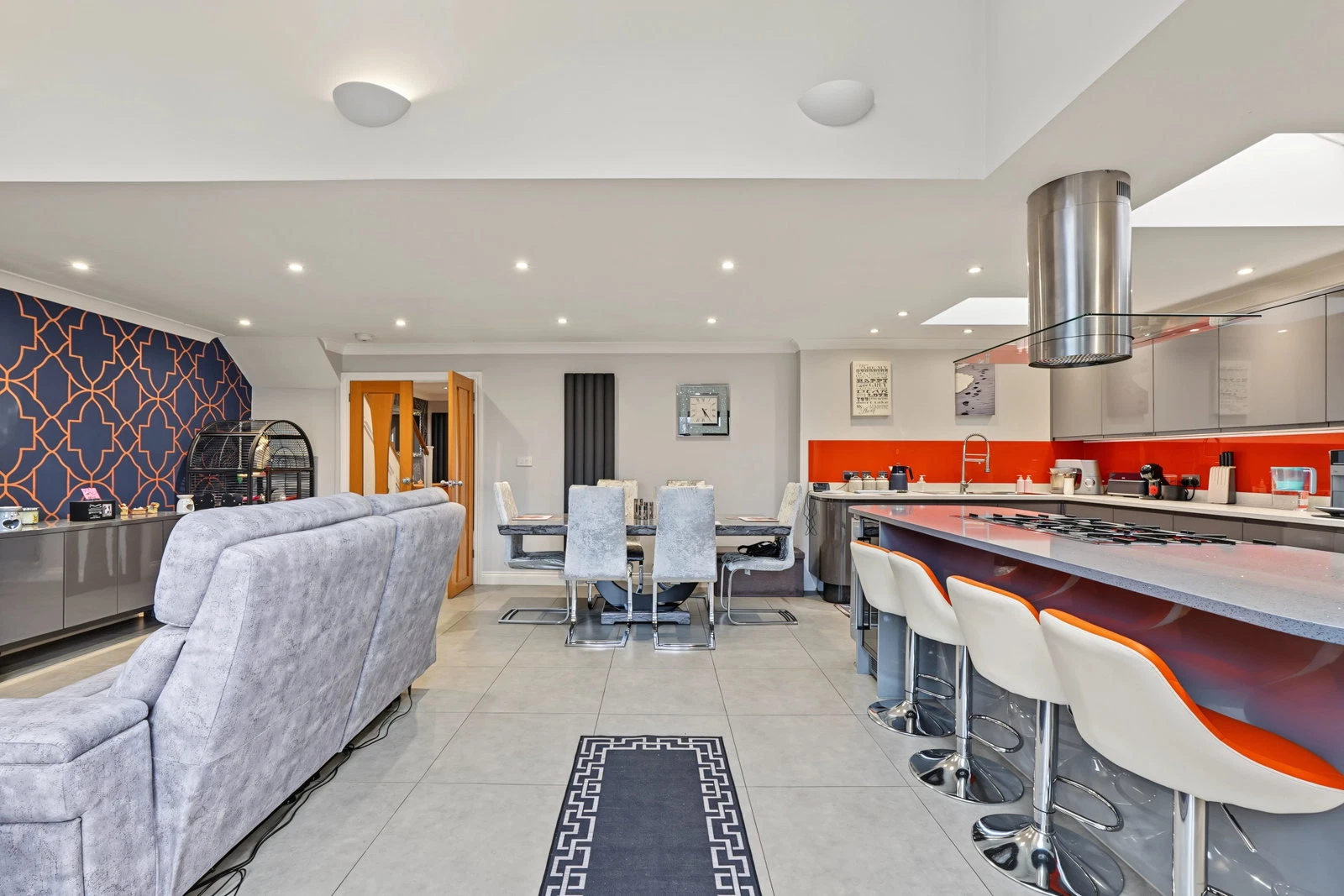 Doubleday Drive, Bapchild, Sittingbourne, ME9 9PJ - image 3