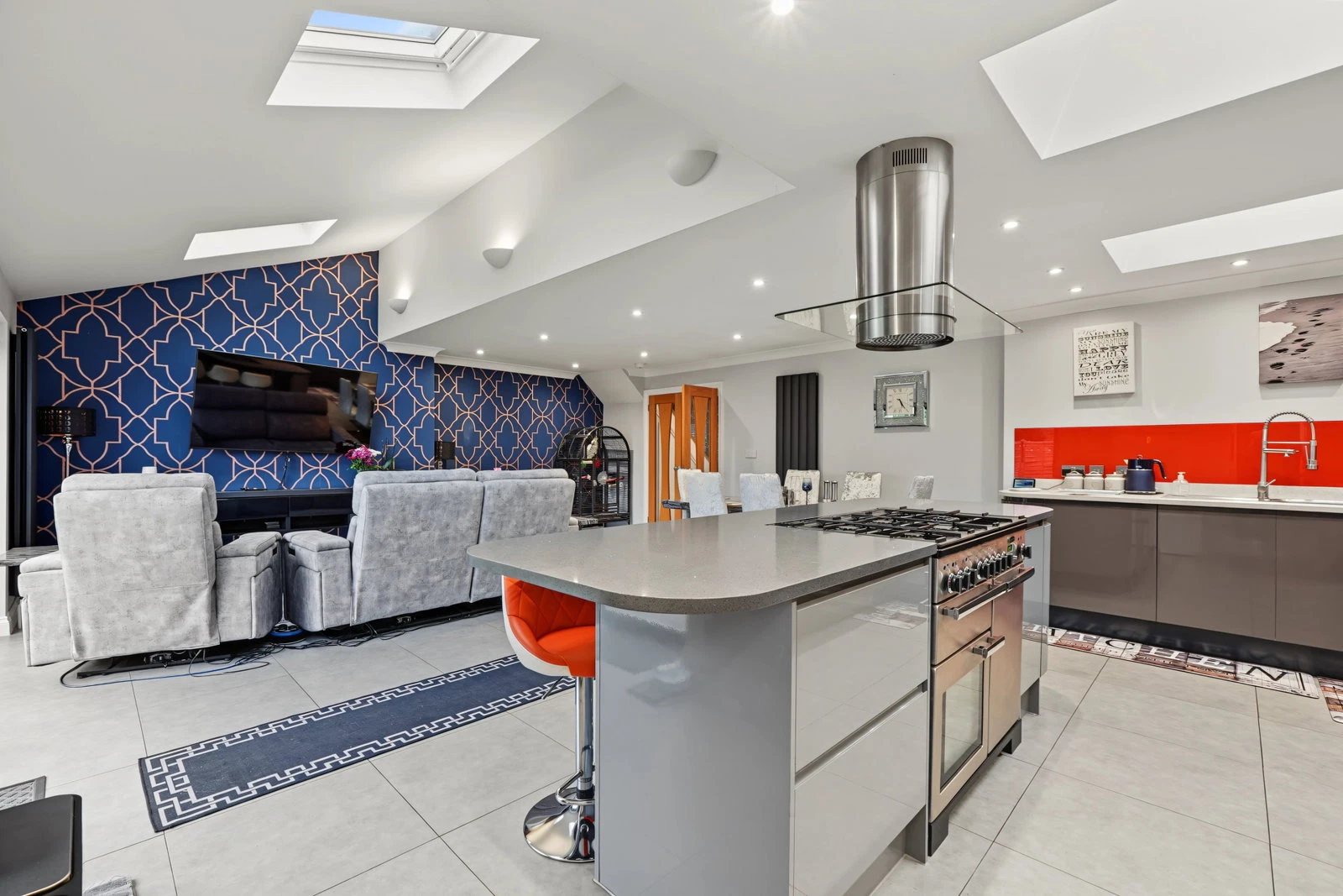 Doubleday Drive, Bapchild, Sittingbourne, ME9 9PJ - image 4