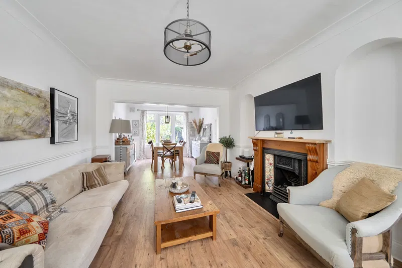 Friary Close, London, N12 - image 2