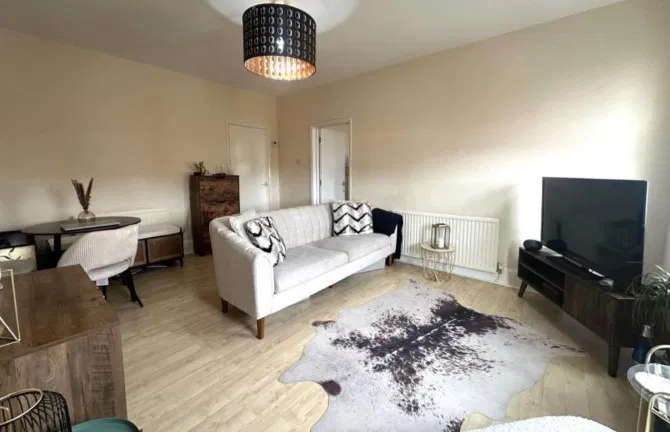 Flat 8, 23-25 St Andrews Road, Southsea, City of Portsmouth, PO5 1EP - image 3