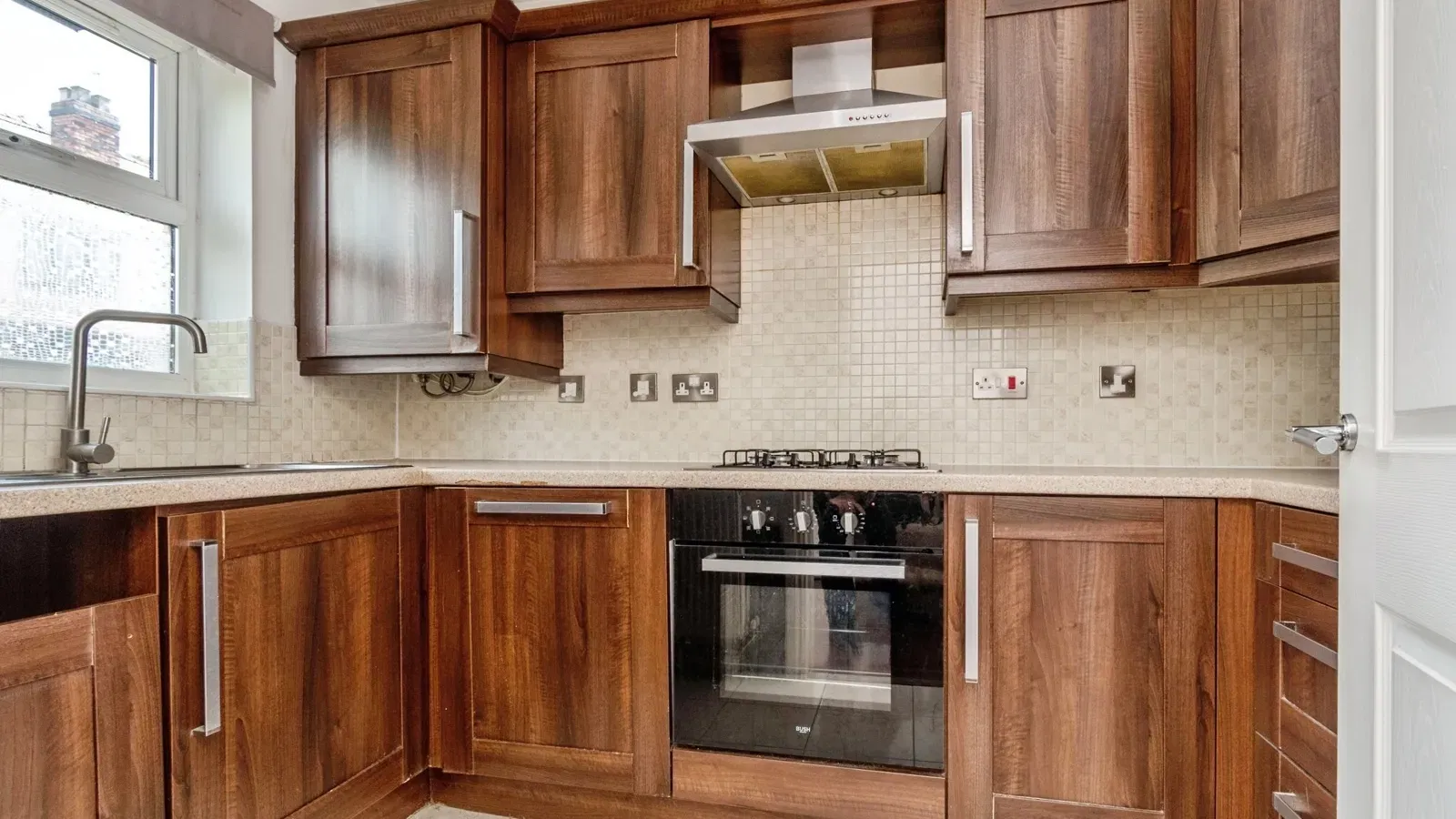 Rosehill, Willenhall, West Midlands, WV13 - image 2