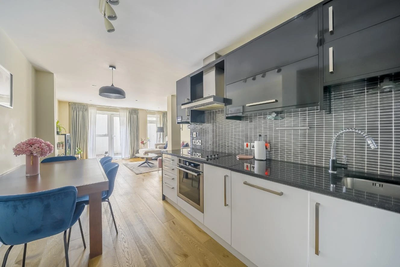 Seward Street, Clerkenwell, London, EC1V - image 2
