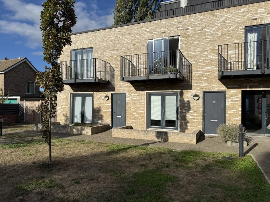 Flat 14, Lovell Lodge, 365 Milton Road, Cambridge, Cambridgeshire CB4 1SR - image 1