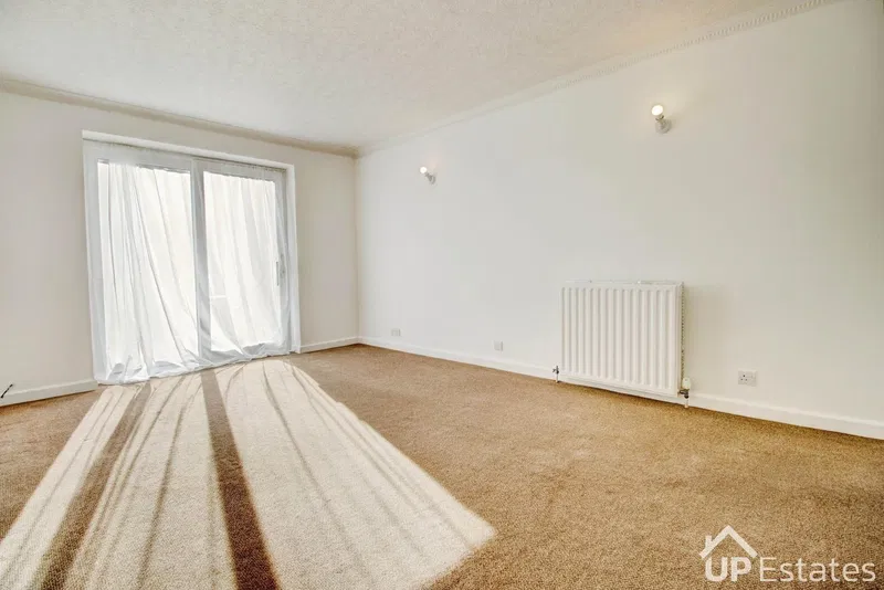 Modbury Close, Stivichall, Coventry - image 3