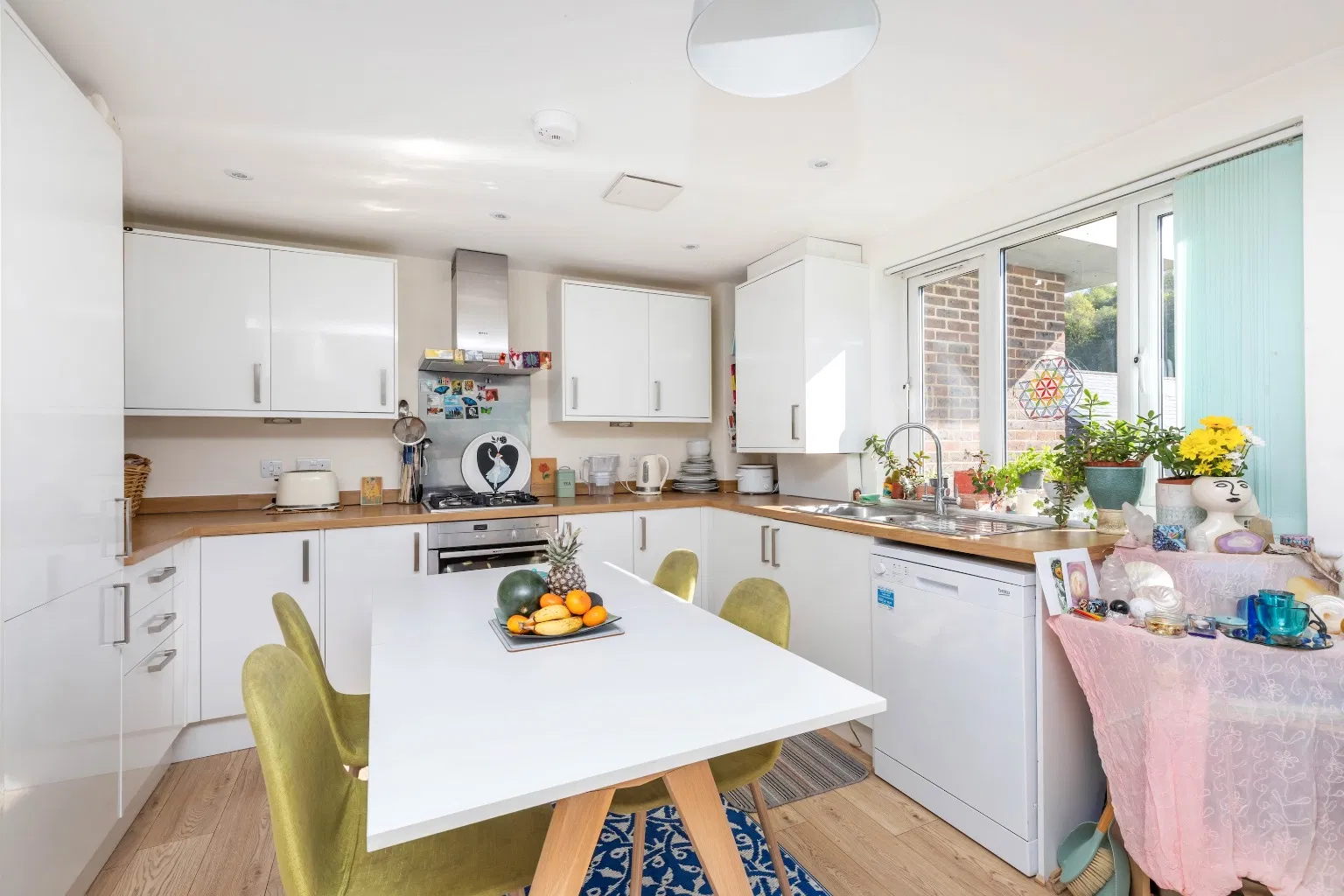 Clayhill Court, 20 The Nurseries, Lewes, East Sussex, BN7 - image 4