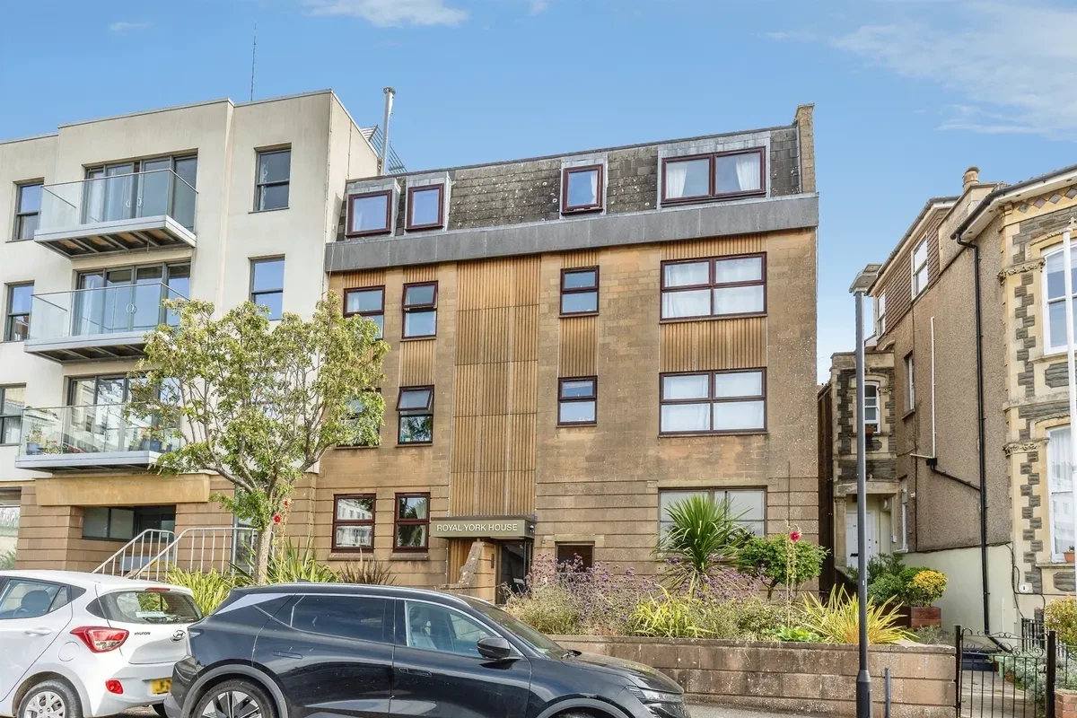 Royal York Villas, Clifton, Bristol - image 15