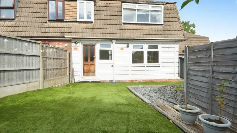 Lee Road, Chesterfield, Derbyshire, S41