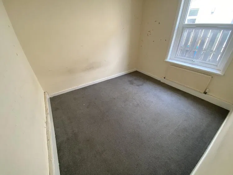 Flat 2 and Flat 3, 15 Hutt Street, Hull, East Riding of Yorkshire, HU3 1QL - image 2