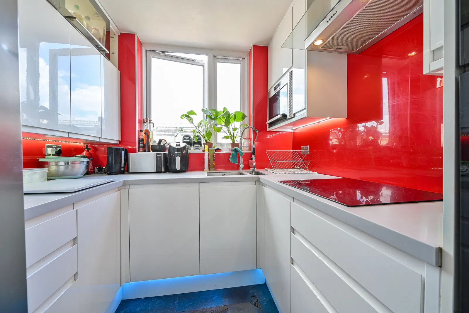Lucey Way, London, SE16 - image 4