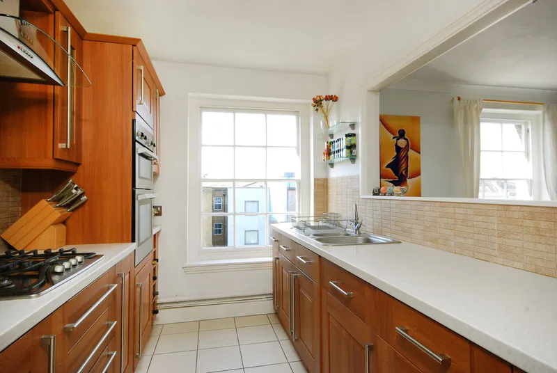 Blackheath Road, London, SE10 - image 3