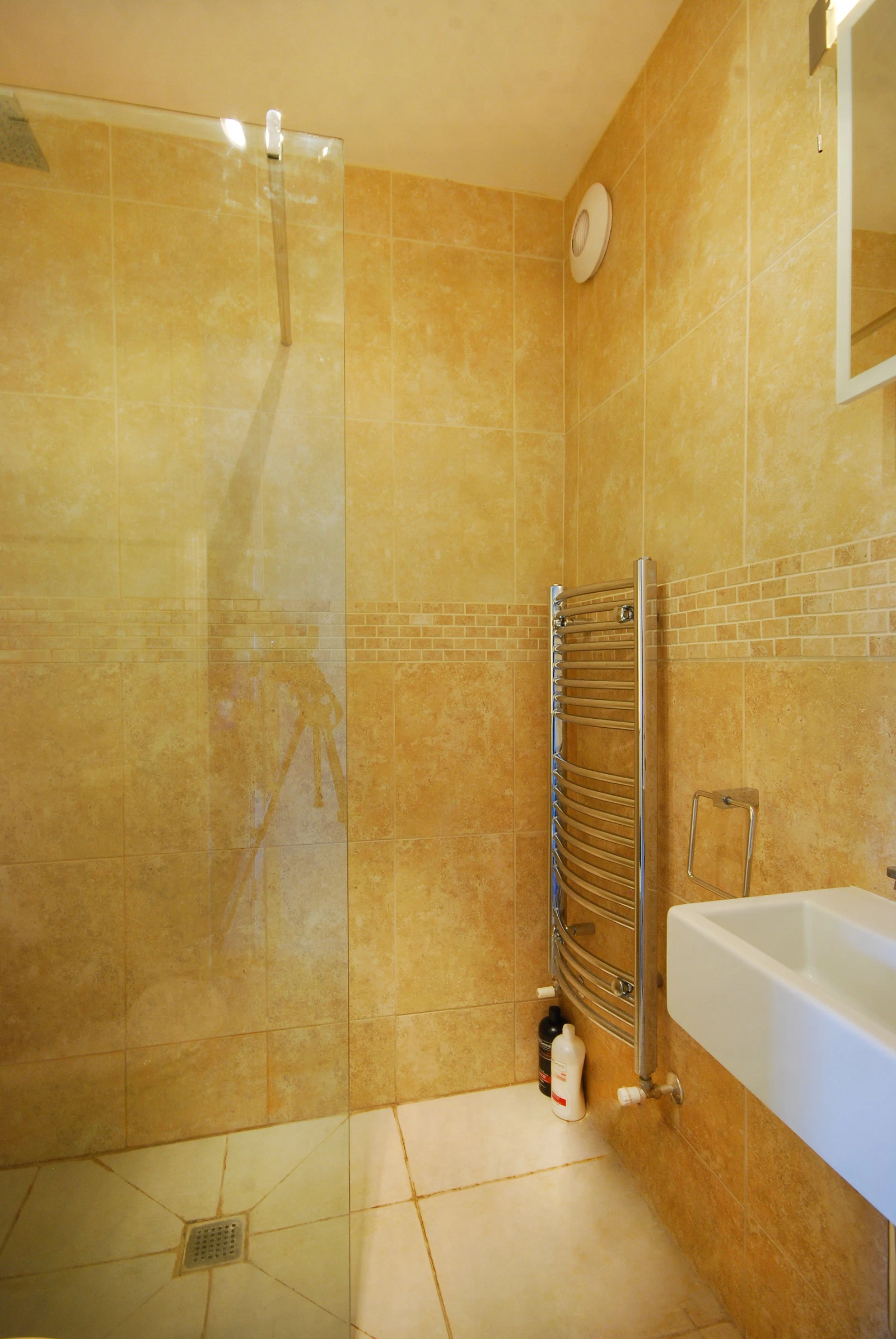 Blackheath Road, London, SE10 - image 8