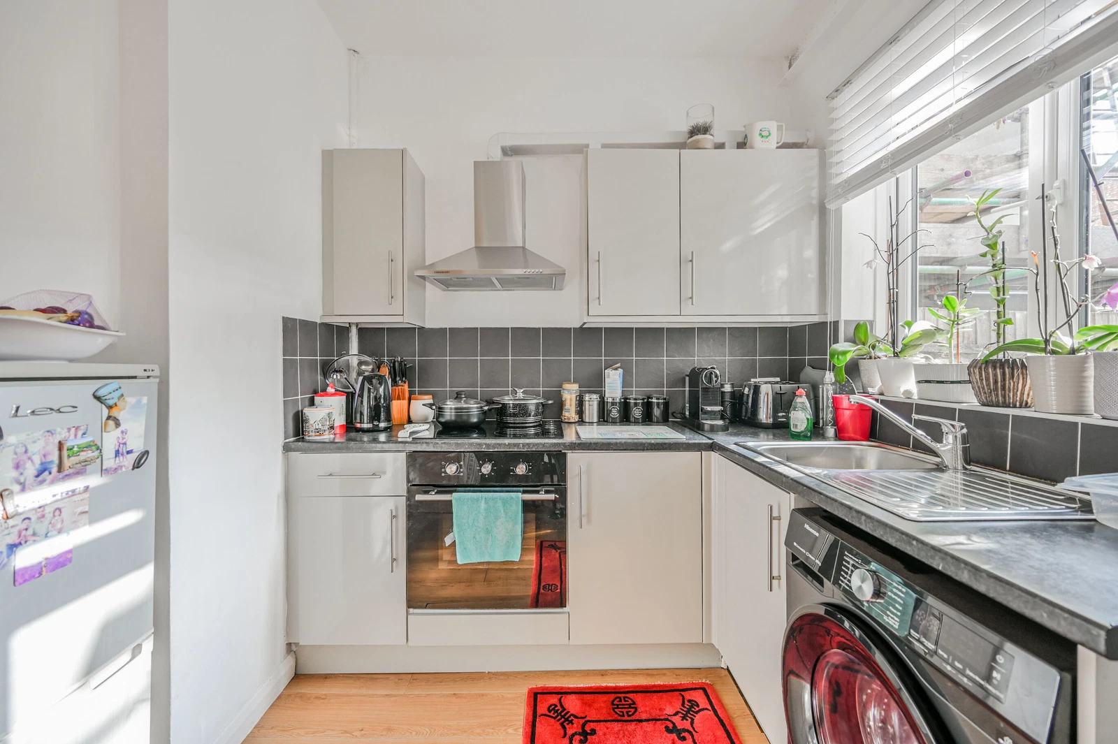 Gladstone Avenue, London, N22 - image 11
